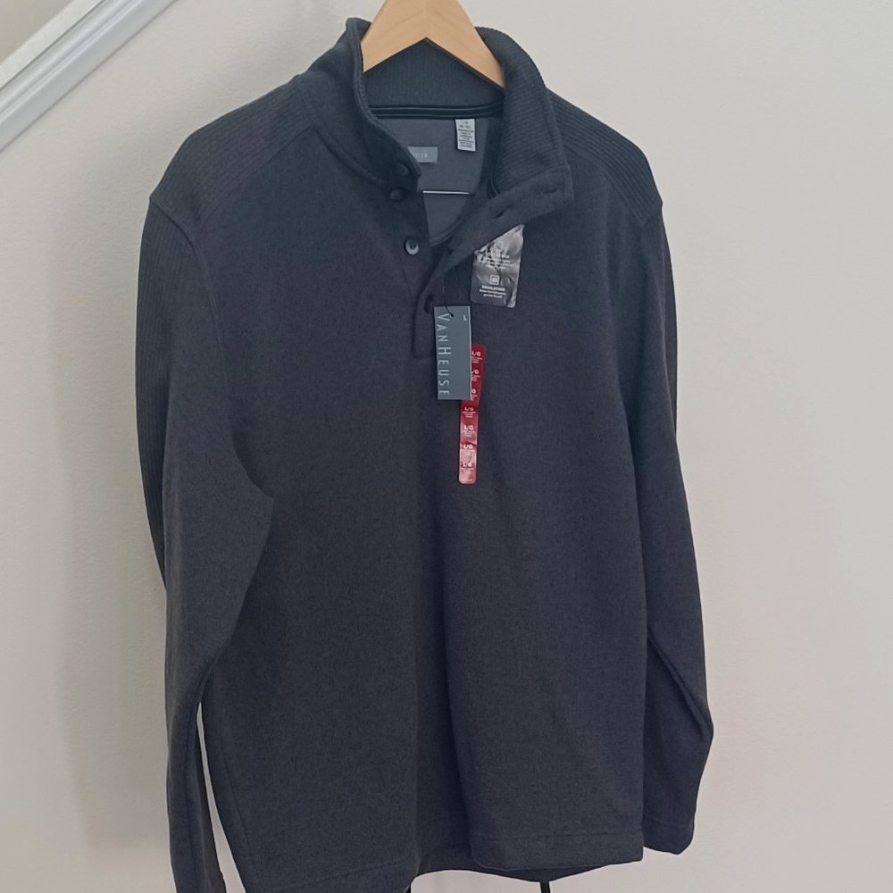 New Van Heusen Sweater L